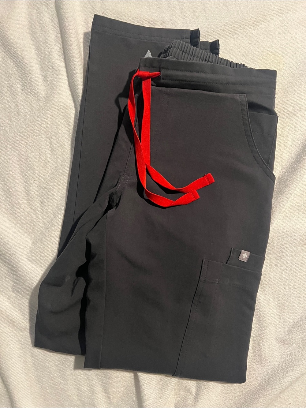 Figs Women's Charcoal Yola Scrub Pants  with Red Tie - XXSP LIKE NEW